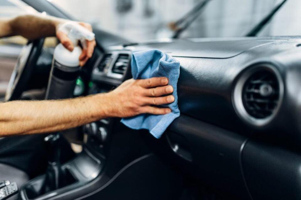 mobile car detailing parking lot workplace