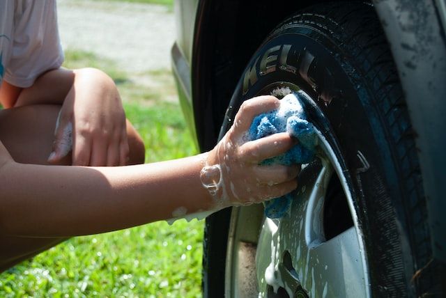 wheel tire cleaning brake dust dressing